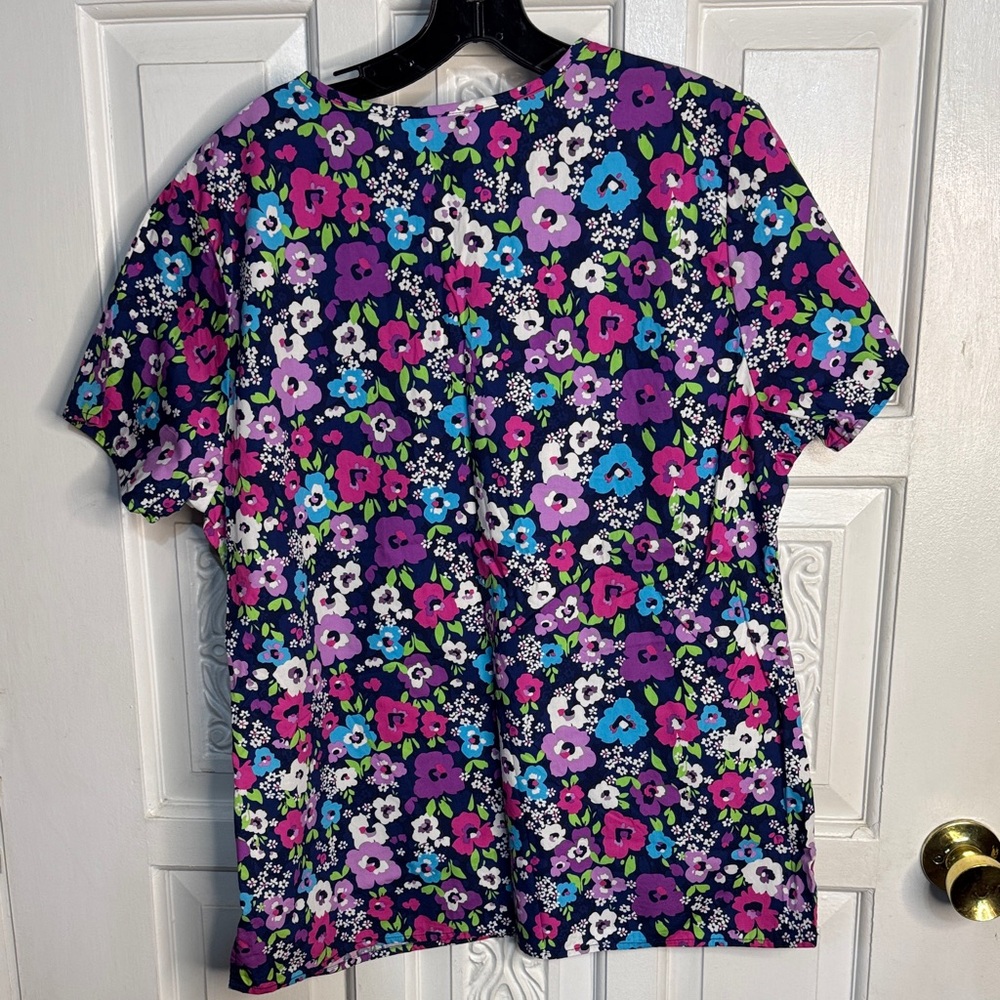 Scrub Top - Picture 6 of 11